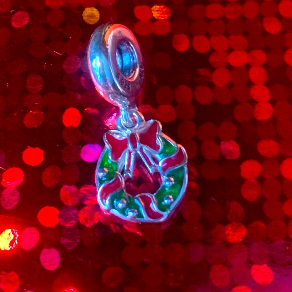 Pandora Christmas Wreath Charm